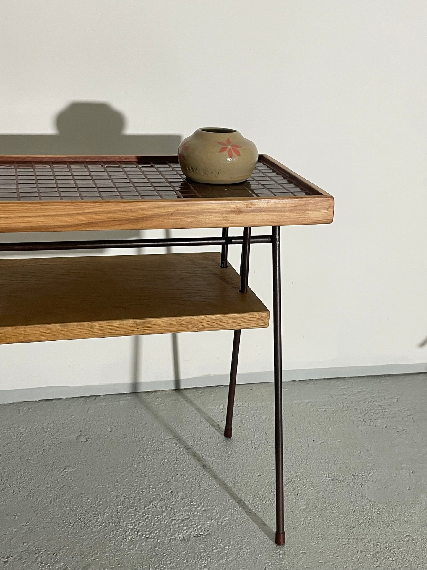 MAGAZINE RACK