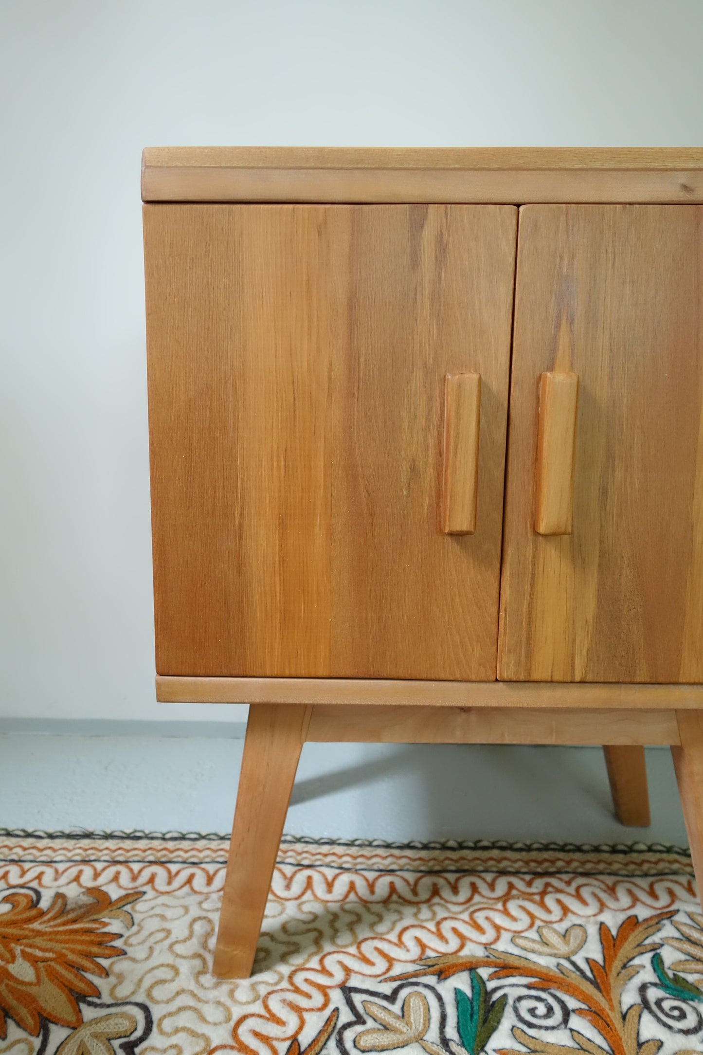 RECORD CABINET