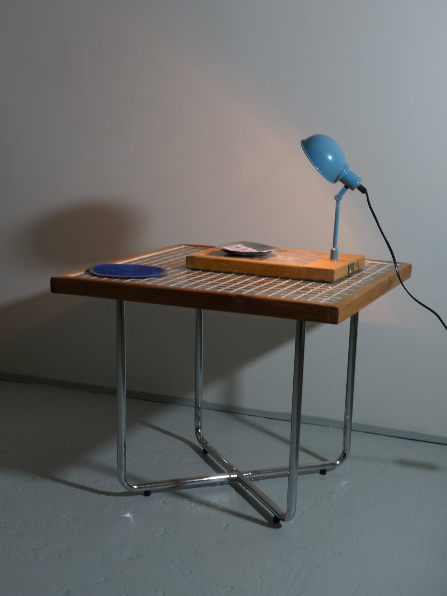 DESK LAMP