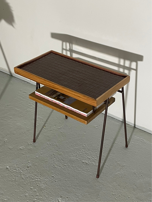 MAGAZINE RACK