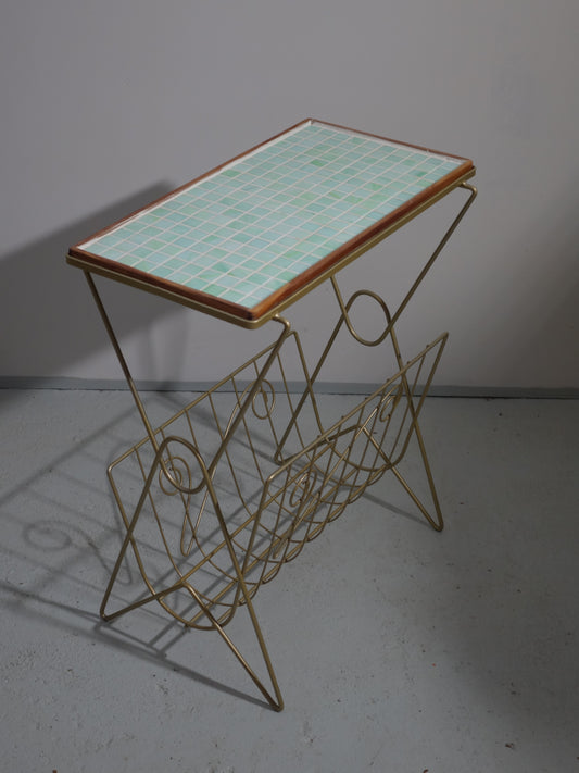 MAGAZINE RACK