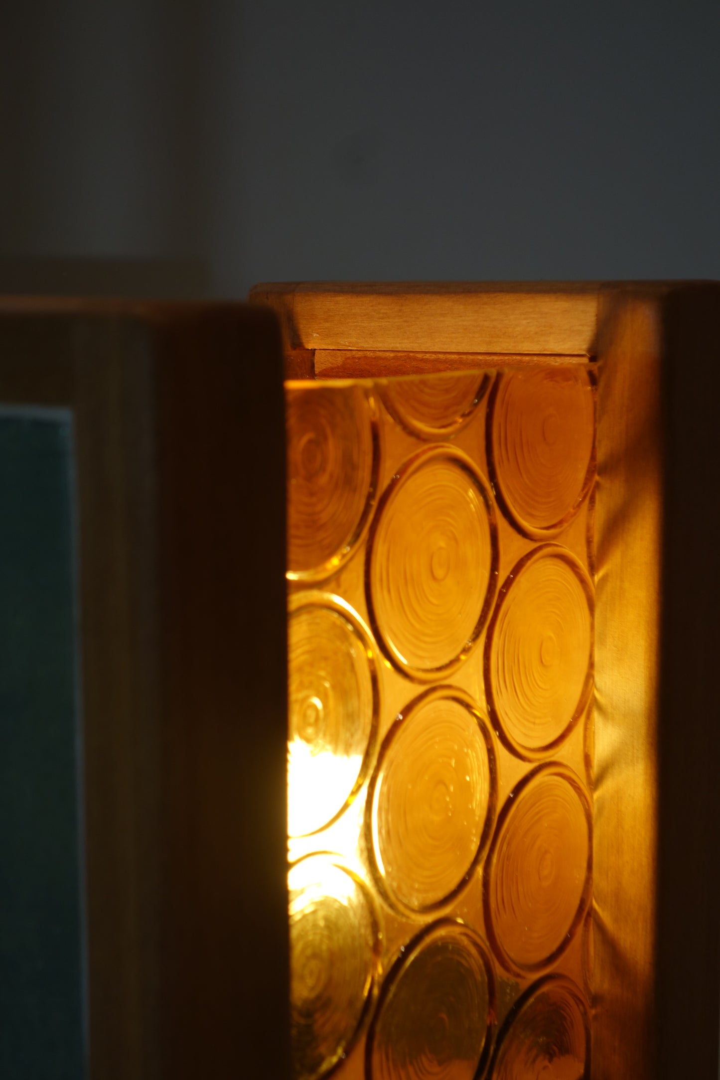 Olivine Lamp