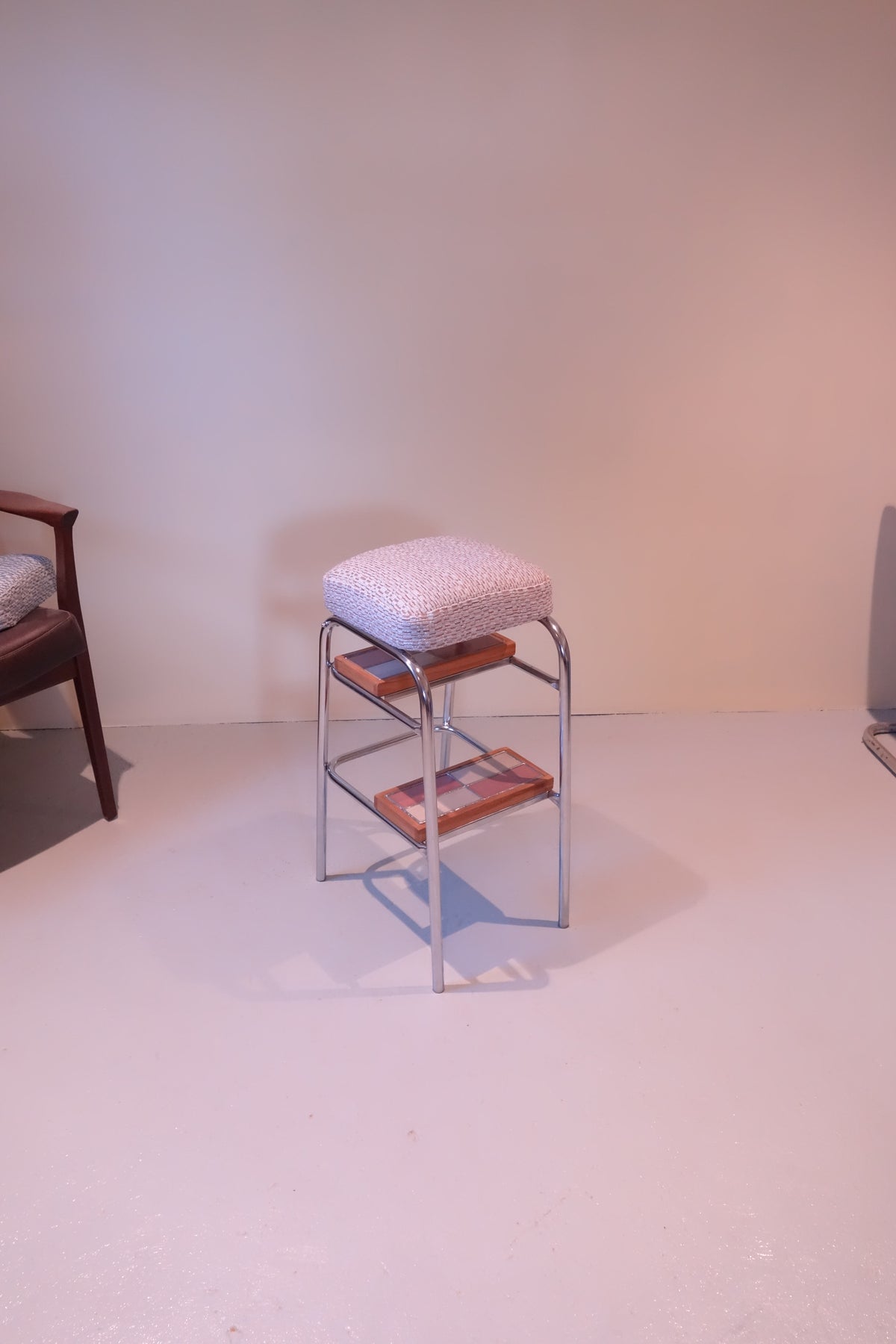 ROSIE STOOL
