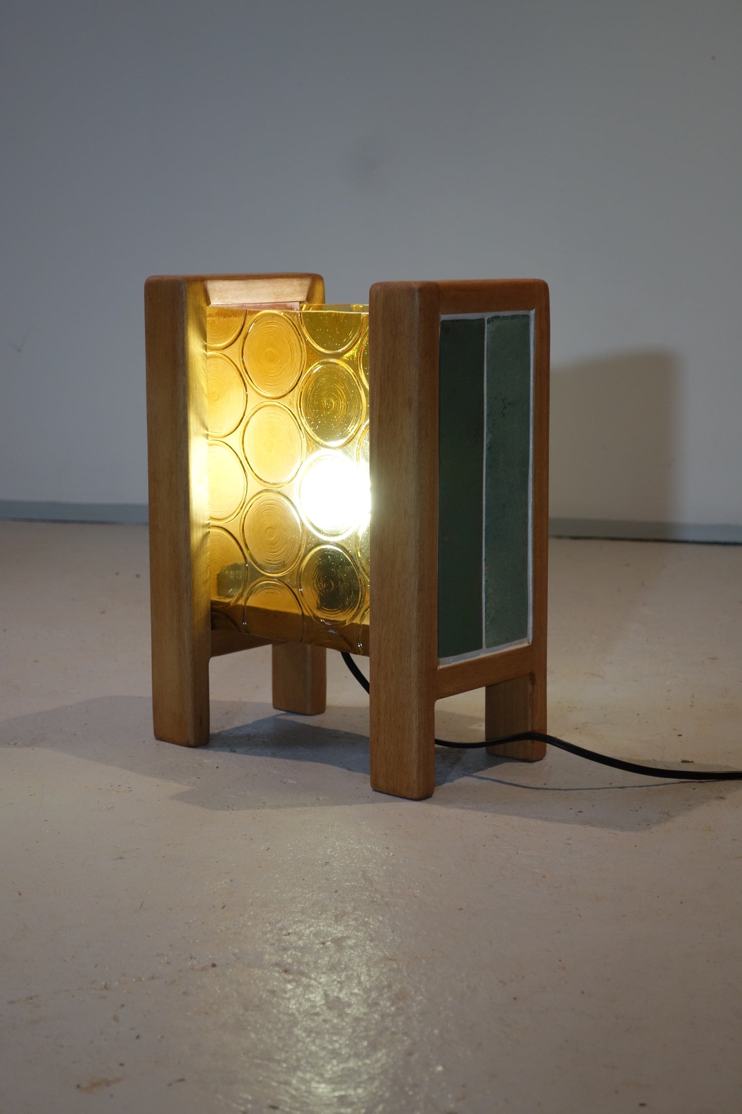 Olivine Lamp