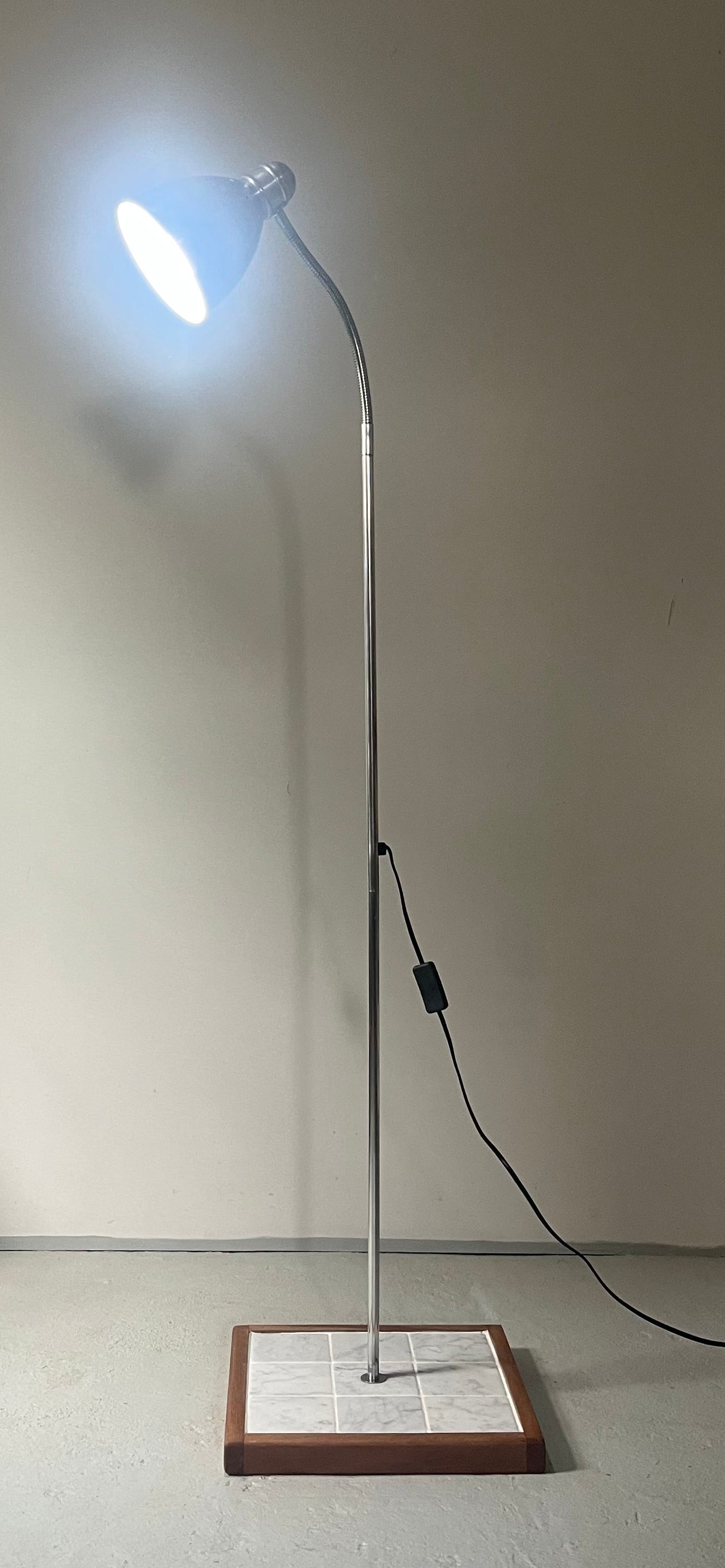 Luna Floor Lamp