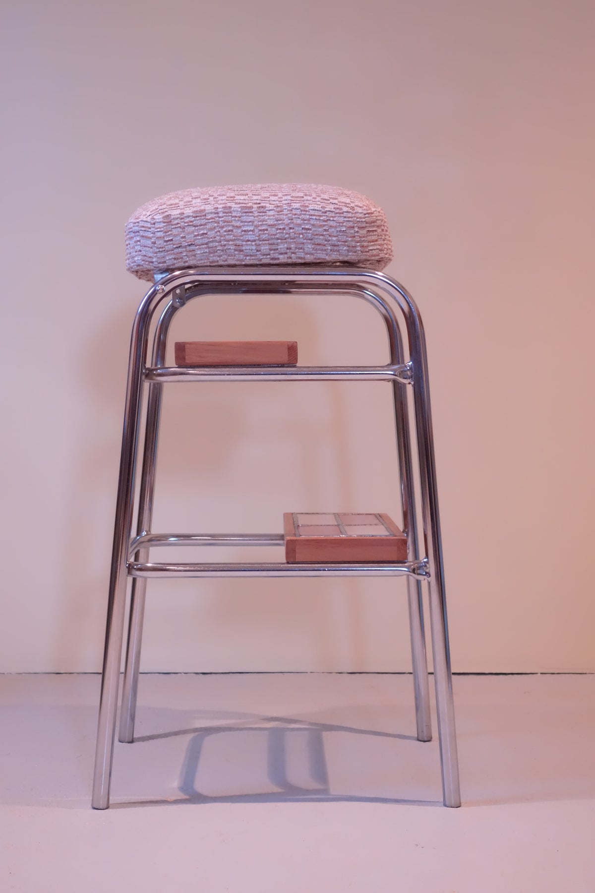ROSIE STOOL