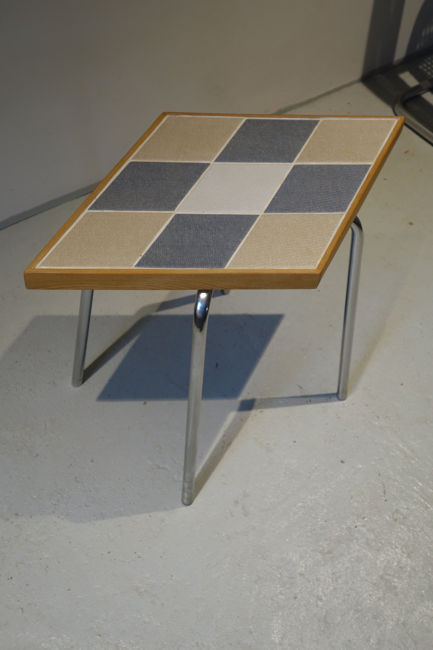 Diamond Table